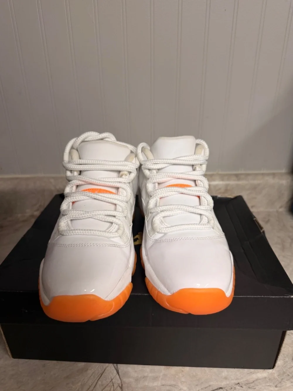 Jordan 11 low citrus